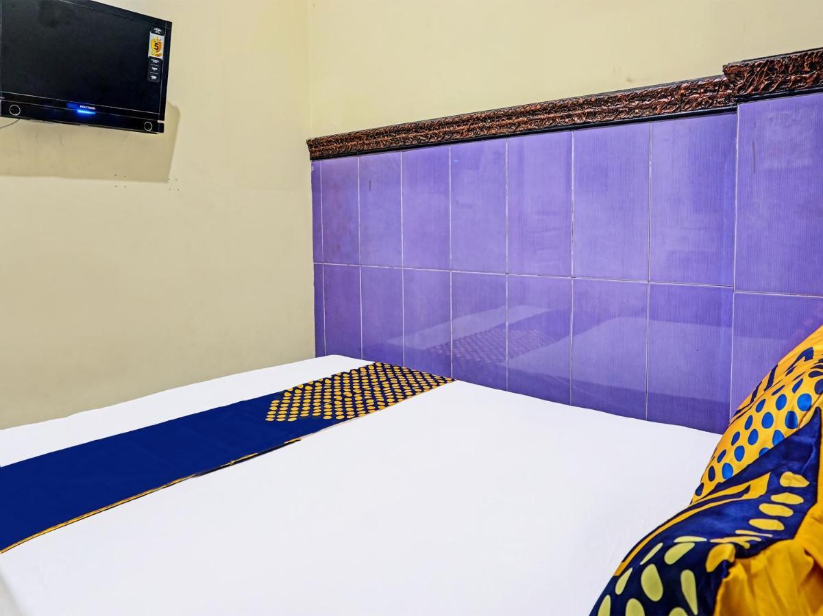 Spot On 1870 Graha Batu Mulia Hotel Exterior photo