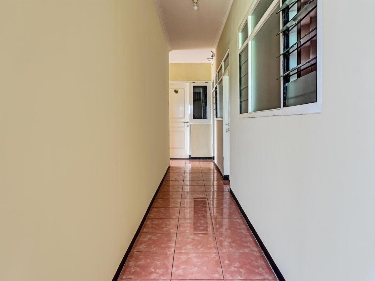 Spot On 1870 Graha Batu Mulia Hotel Exterior photo